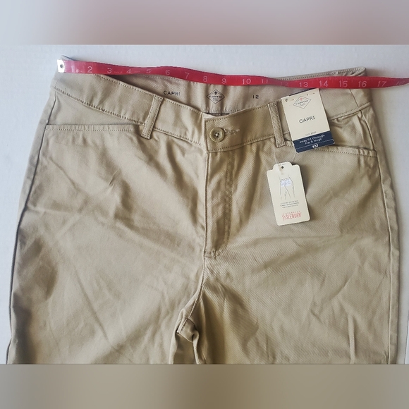St. John's Bay Women's Capri Pants Sz 12 Biscotti - Picture 7 of 9